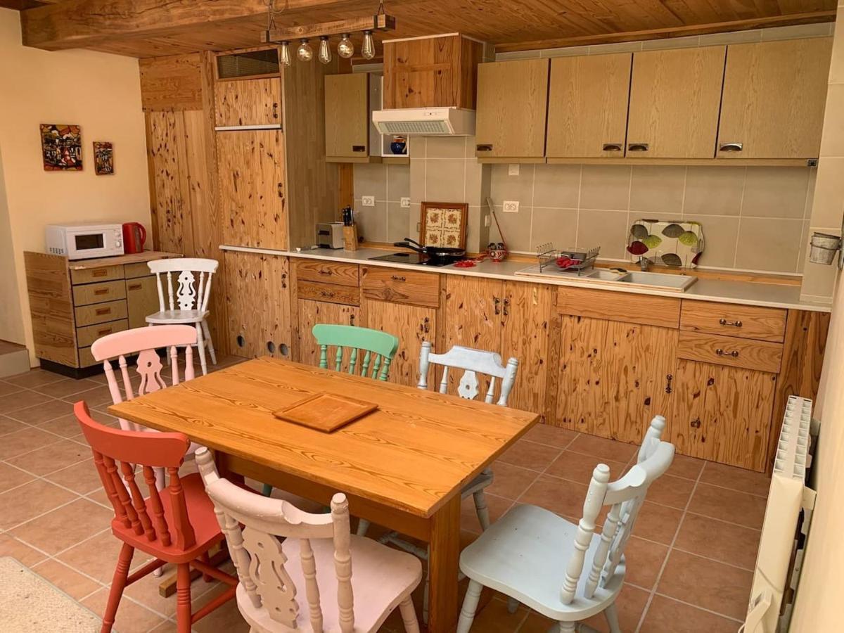 Country Villa For 19 Pool Cinema Football Pitch Verteillac Bagian luar foto
