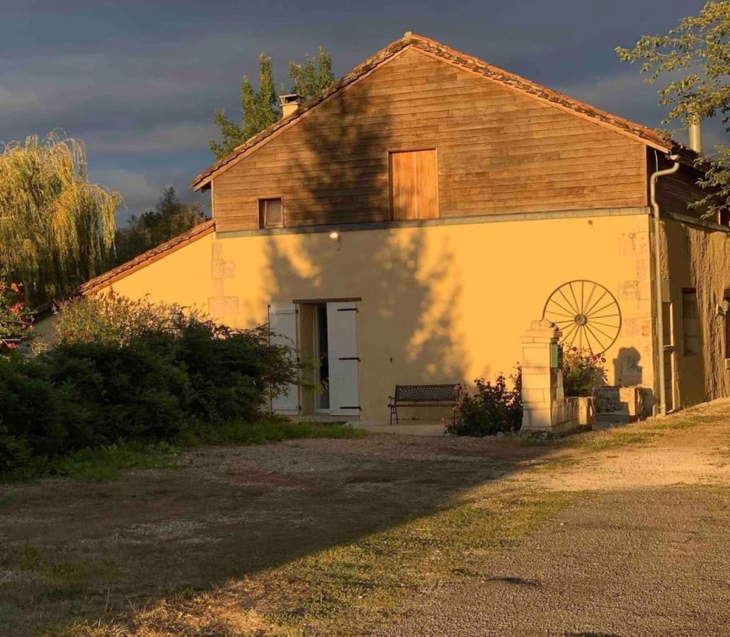 Country Villa For 19 Pool Cinema Football Pitch Verteillac Bagian luar foto